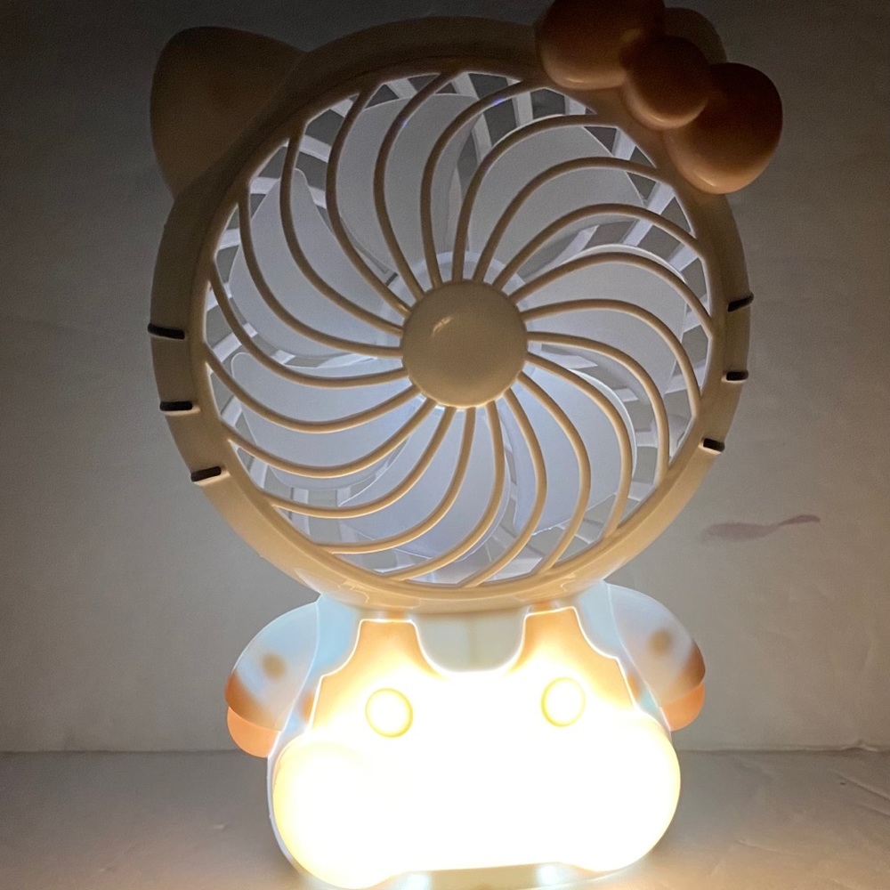HelloKitty Deal Fan Handheld USB Charging Portable - Picture 3 of 8
